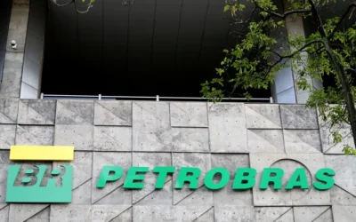 Petrobras aumenta diesel em R$ 1, mas reajuste será neutralizado por subsídio do governo