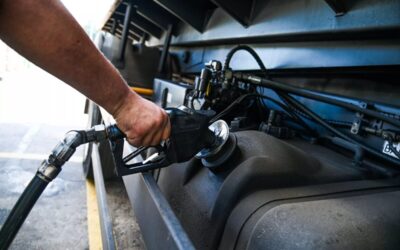 ‘Estoques no limite’: guerra no Oriente Médio afeta abastecimento de diesel para agricultores no RS
